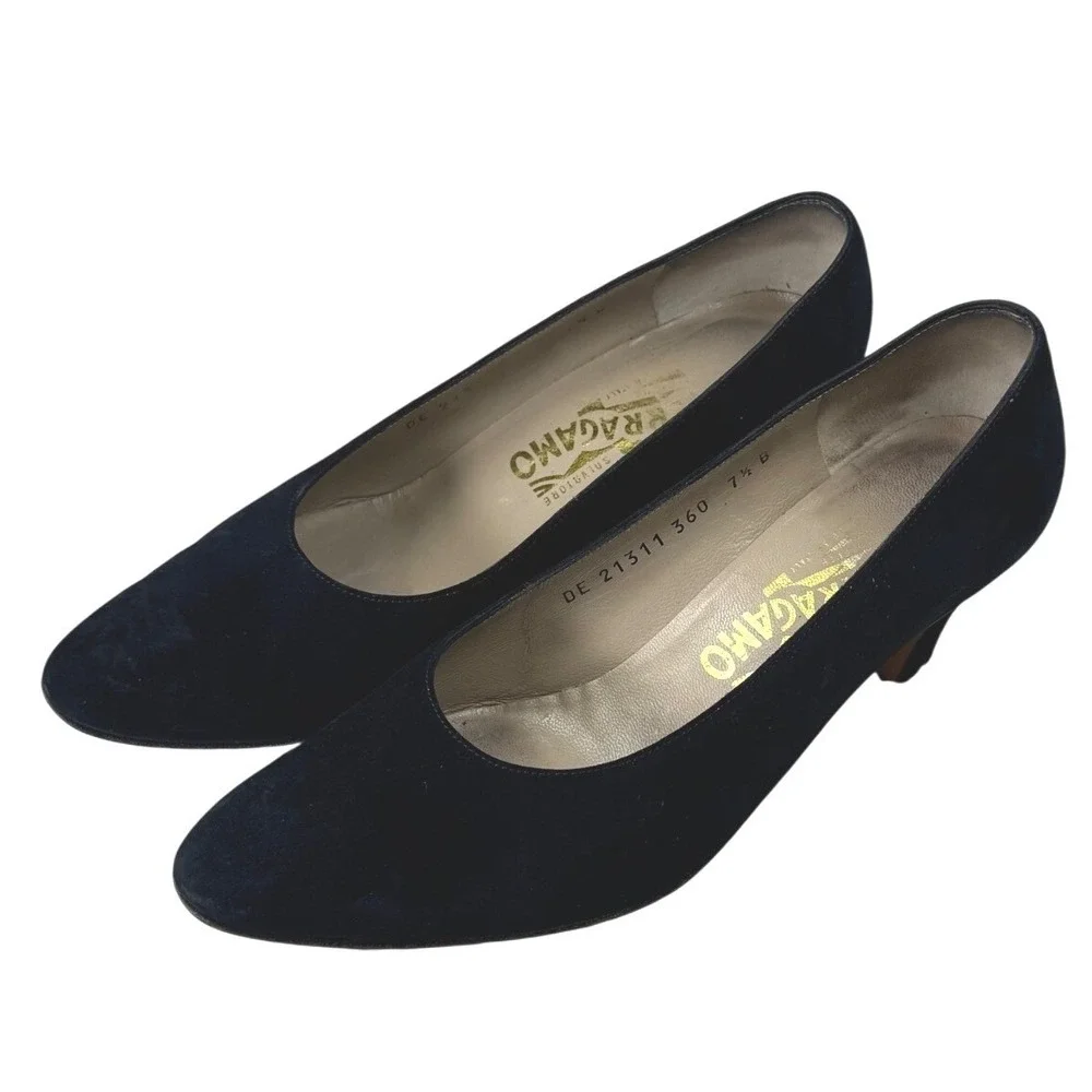 Salvatore Ferragamo Pumps Women 7.5B Blue Navy Suede Kitten Heel Italy Luxury‎